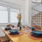 Design-apartments In Lage - Familienfreundlich - Kueche - Parkplaetze - Fahrradstellplaetze - Streaming * バート・クロイツナハ