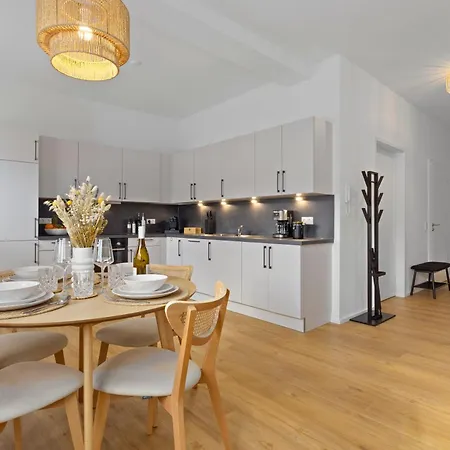 Design-apartments In Lage - Familienfreundlich - Kueche - Parkplaetze - Fahrradstellplaetze - Streaming 巴特克罗伊茨纳赫