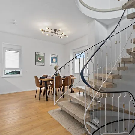 Charmante Design-apartments In Lage - Naehe Altstadt - Parkplaetze - Netflix Apartment *